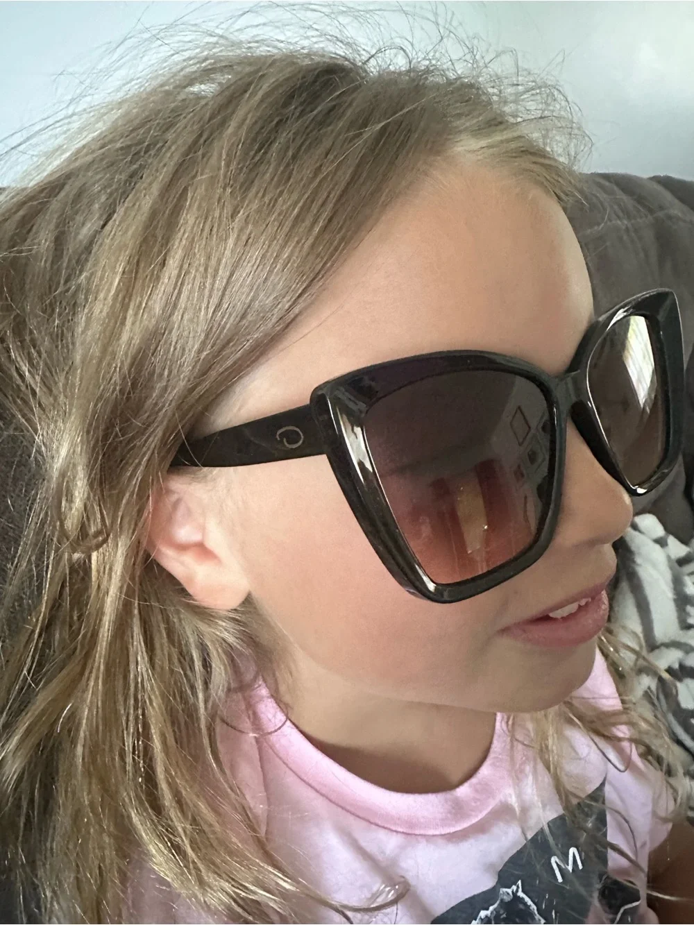 O by Oscar de la Renta Riley Sunglasses - Black Oversized Cat Eye - New No Tags